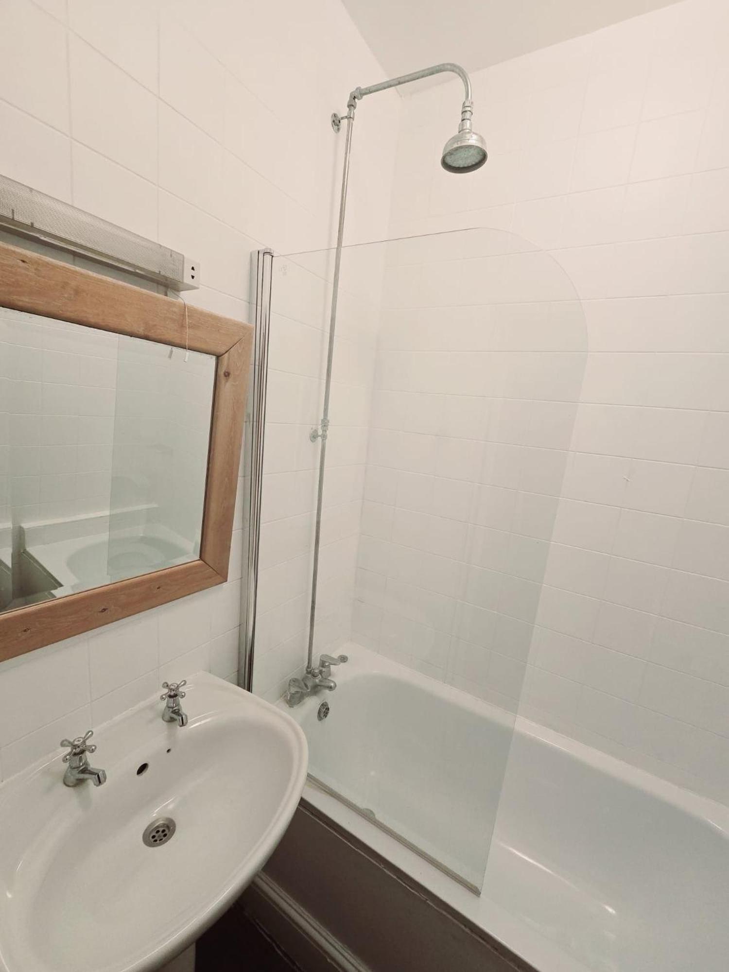 Kingswood Hotel Maidenhead Bagian luar foto